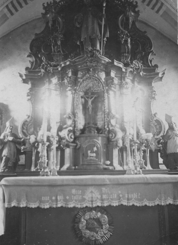 Alt Maximin Altar2.jpg